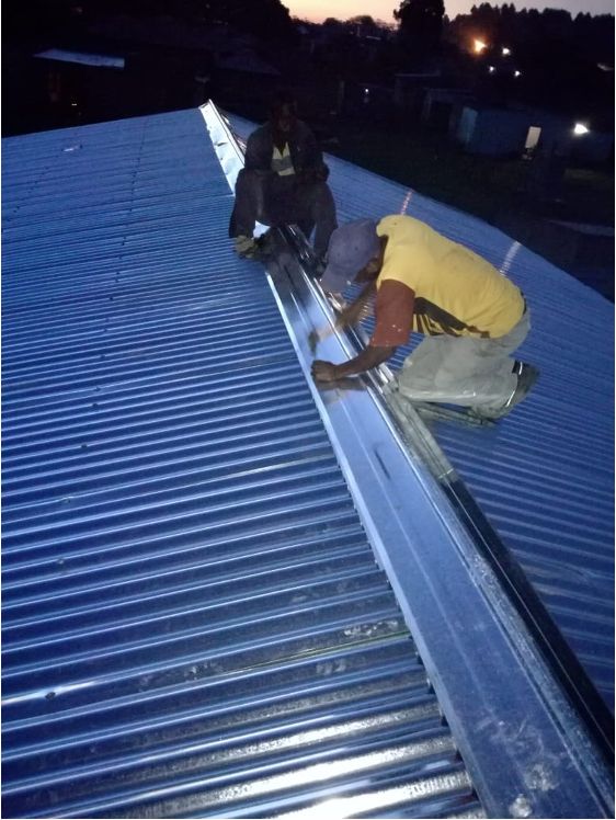 Tseleni 2018 – Team on the roof